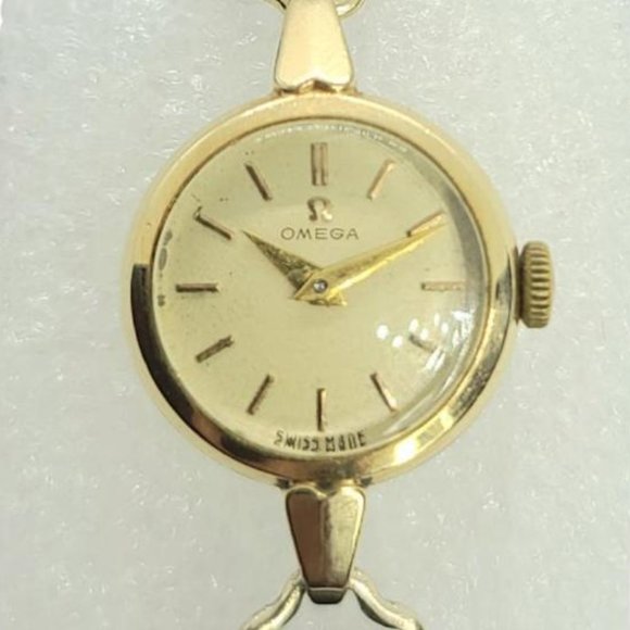 OMEGA  Gold Plated 1950's-1960"S Ladies Vintage 18k Watch - Picture 4 of 13